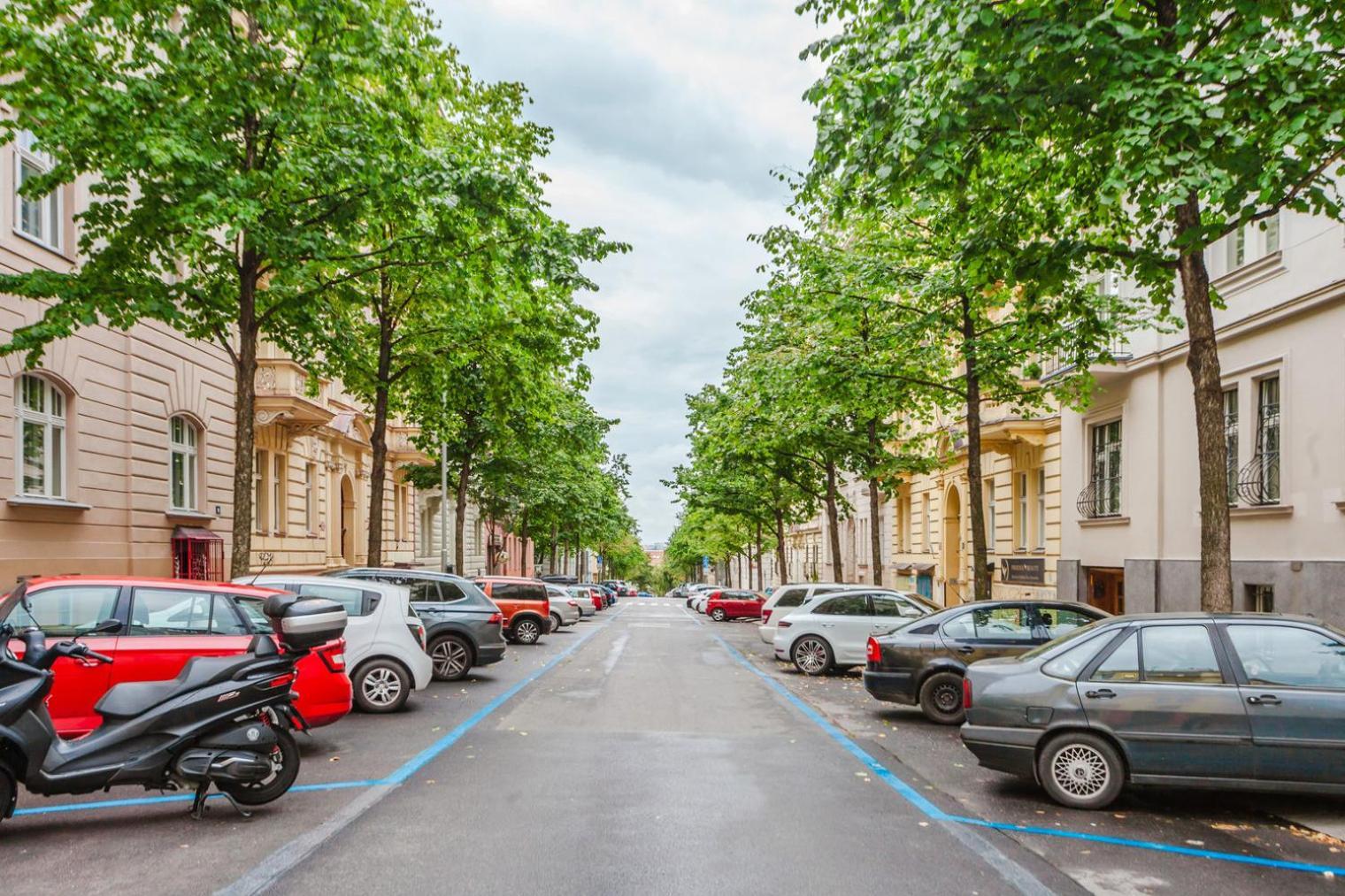 Blueground Vinohrady Balcony Luxury Area Prg-32 Appartamento Praga